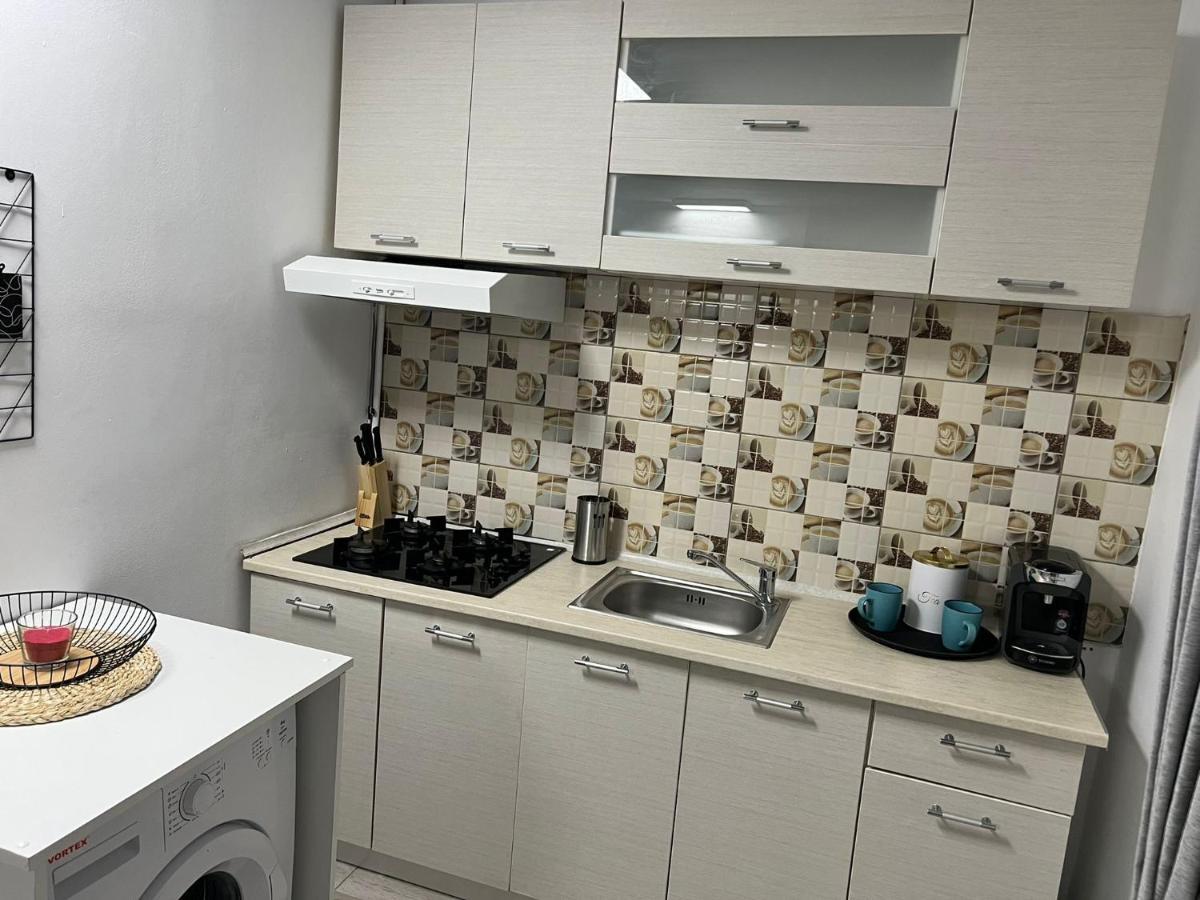 클루지나포카 Compact House 아파트 외부 사진