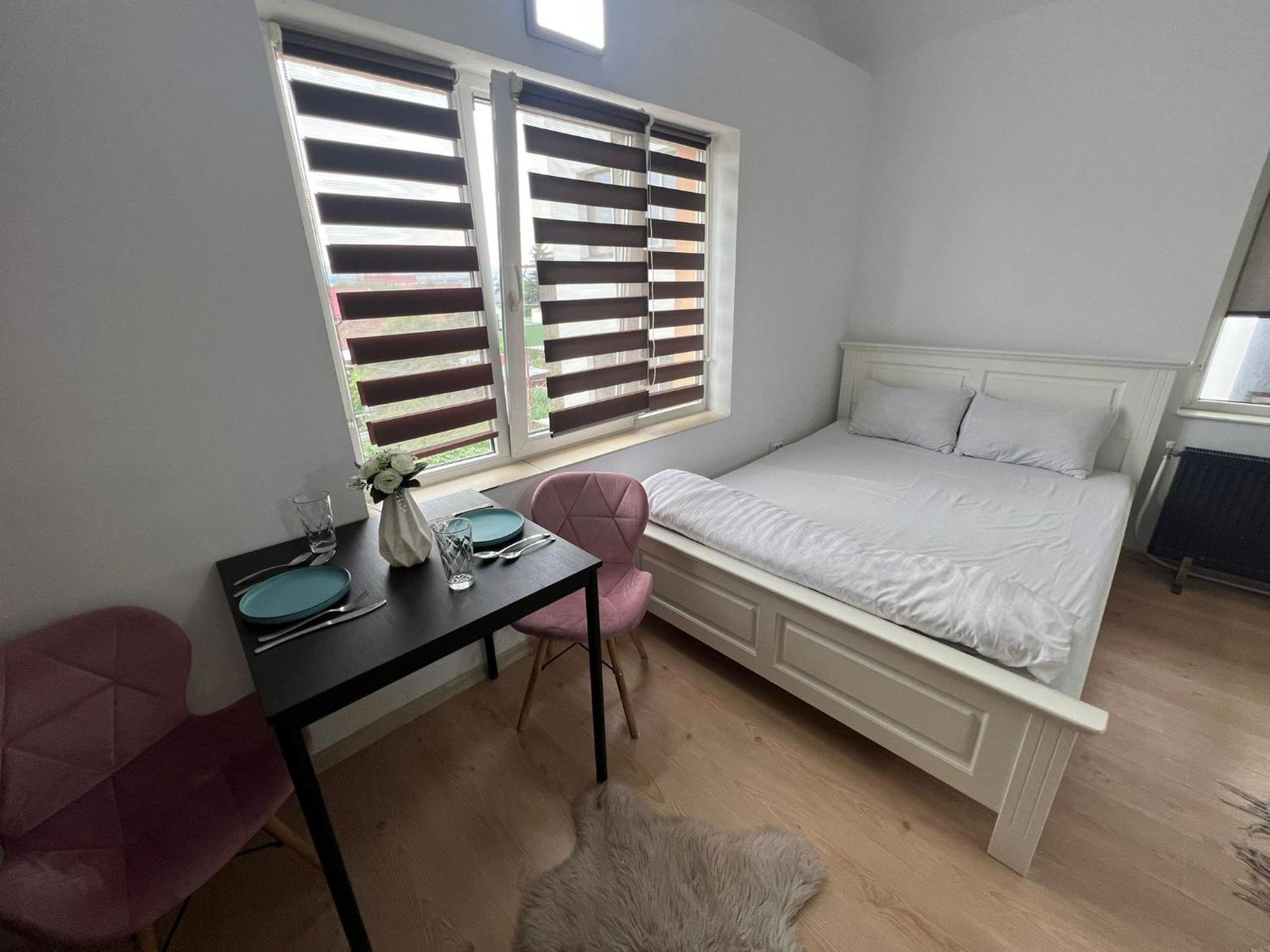 클루지나포카 Compact House 아파트 외부 사진
