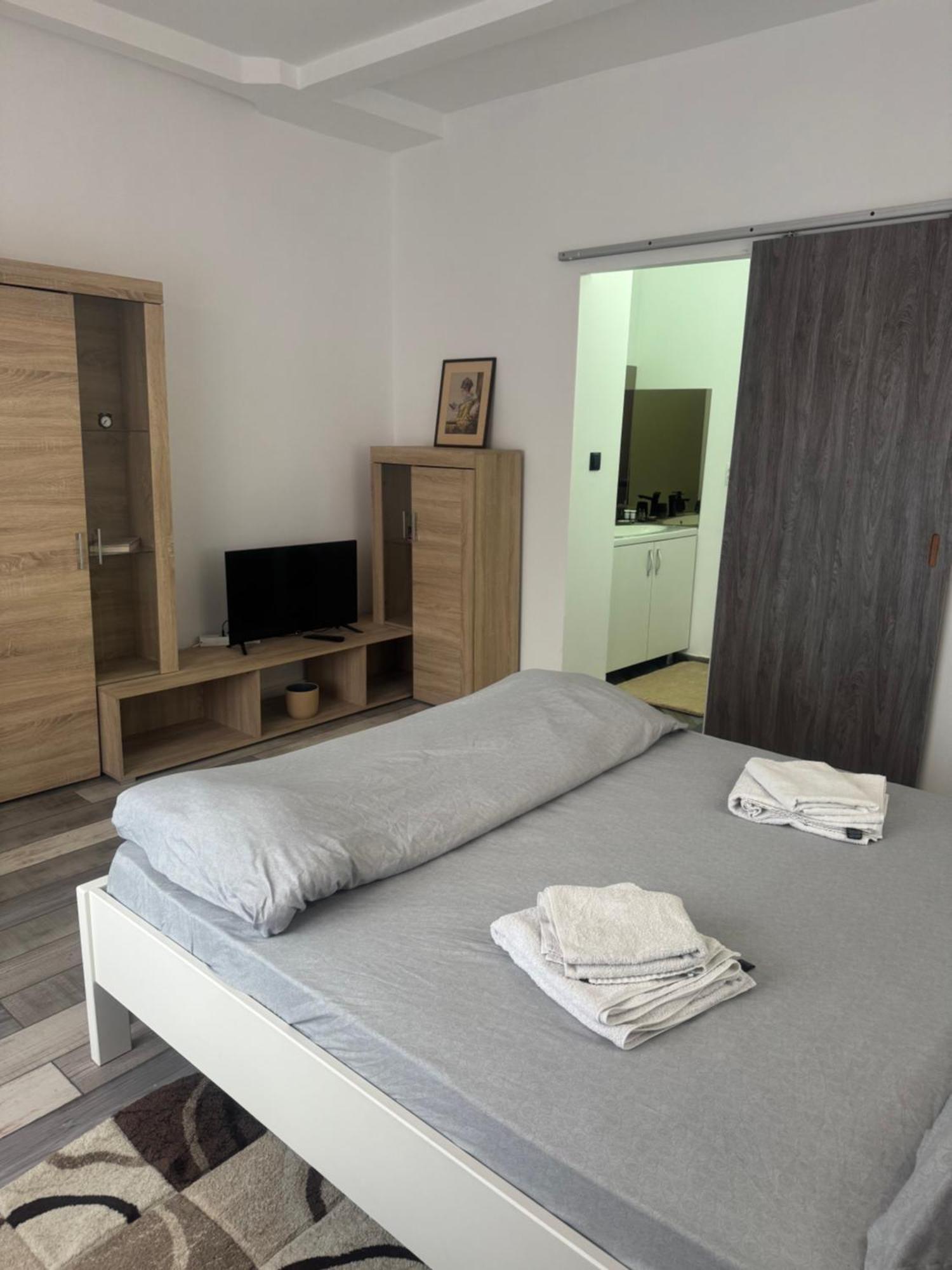 클루지나포카 Compact House 아파트 외부 사진