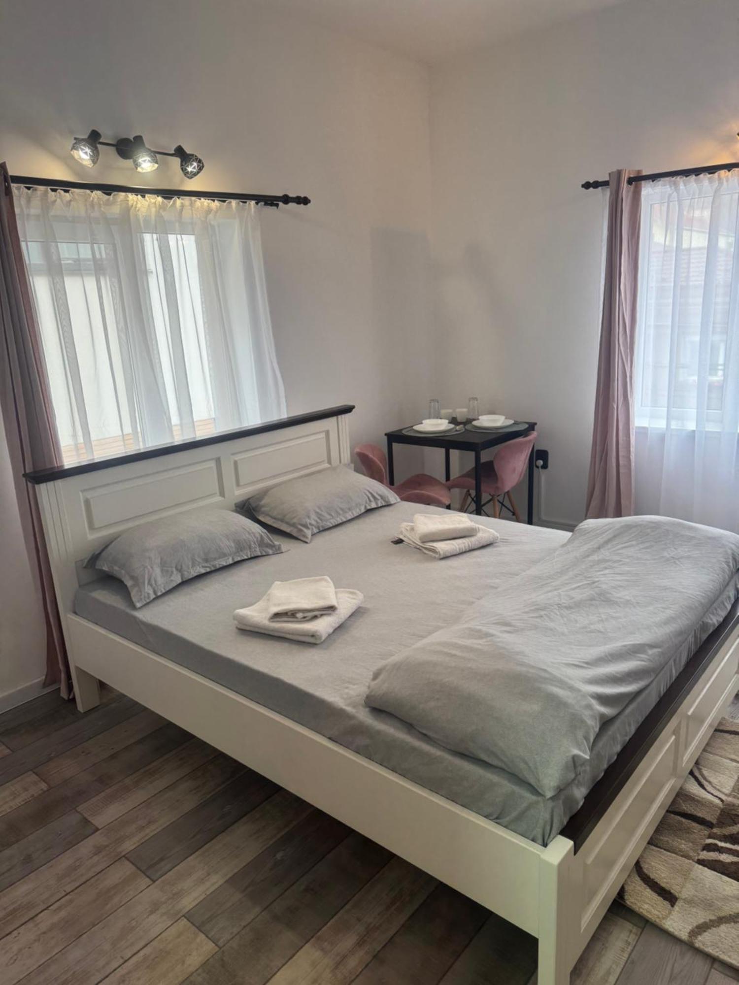 클루지나포카 Compact House 아파트 외부 사진